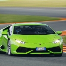 მე-2 ადგილი: Lamborghini Huracan LP610-4 Roadster • სიმძლავრე: 610 ცხ. ძ. • ბრუნის მომენტი: 560 ნმ/6500 • წონა: 1544 კგ • მაქსიმალური სიჩქარე: 325 კმ/სთ • აჩქარება: 0-100 კმ/სთ: 2,9 წამში, 0-200 კმ/სთ: 9,3 წამში.
