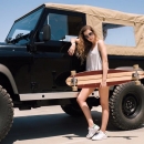 Girl and Land Rover (14)