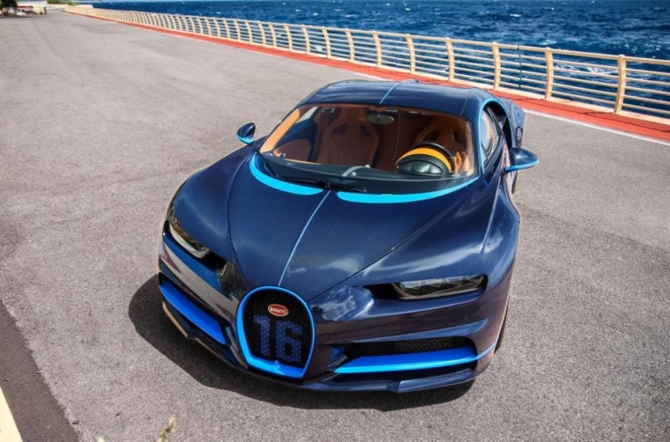 3 წლის Bugatti Chiron-ს 600,000 ევროს ფასდაკლებით ყიდიან