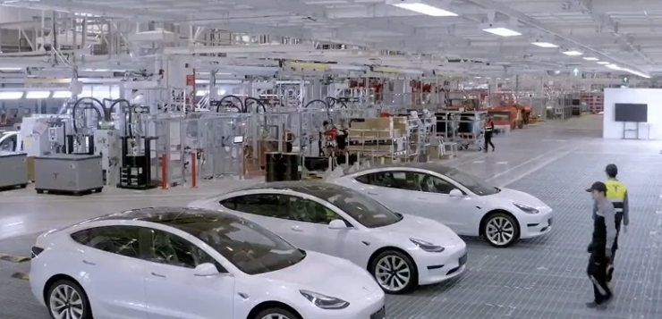 Tesla უკვე აწარმოებს Model 3 და Model Y-ს 40 წამზე ნაკლებ დროში