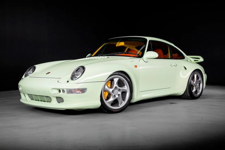 888,888 დოლარად იყიდება არაბი შეიხის Porsche 